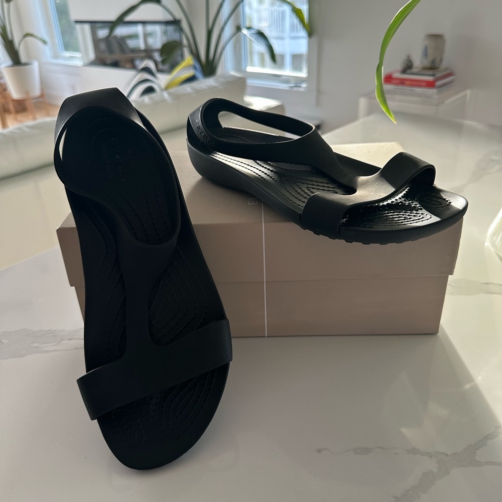 CROCS Serena Black Women's Open-Toe Slingback Sandals - Picture 9 of 11